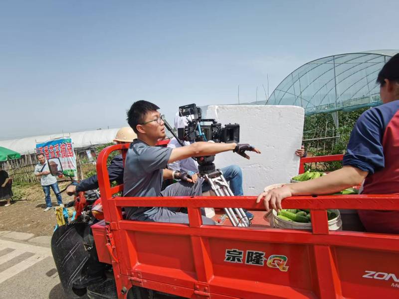 电商爆款背后的推手：镶黄旗产品视频拍摄公司精准捕捉卖点痛点